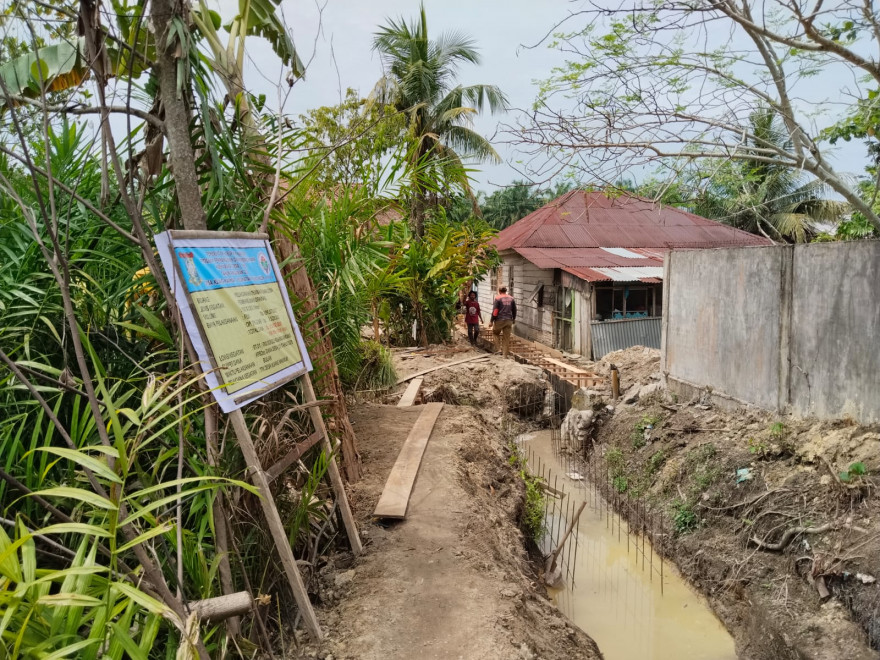 Kegiatan Pemb. Drainase di Lingkungan RT 010 Wilayah Desa Kijang Makmur